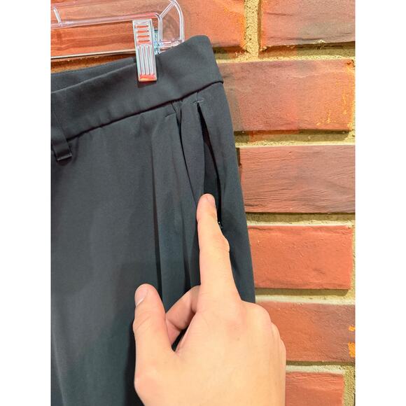 Lulu Lemon ABC pants - Picture 4 of 7